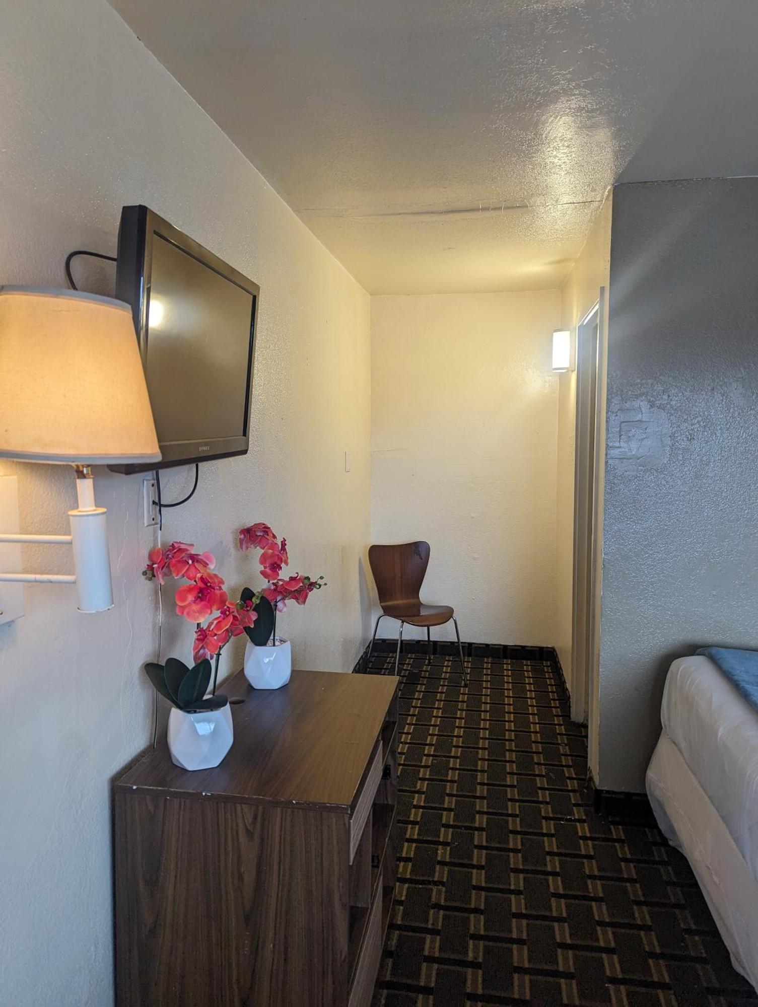 Southern Comfort Hotel Tulsa Extérieur photo